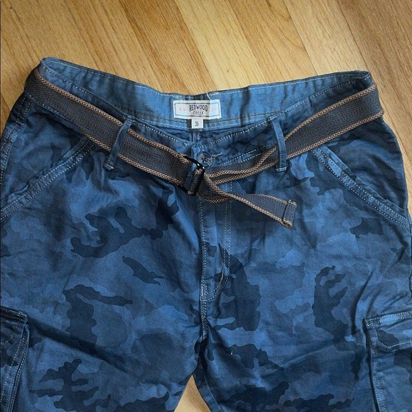 Men's Blue Camo Cargo Shorts - Picture 3 of 6
